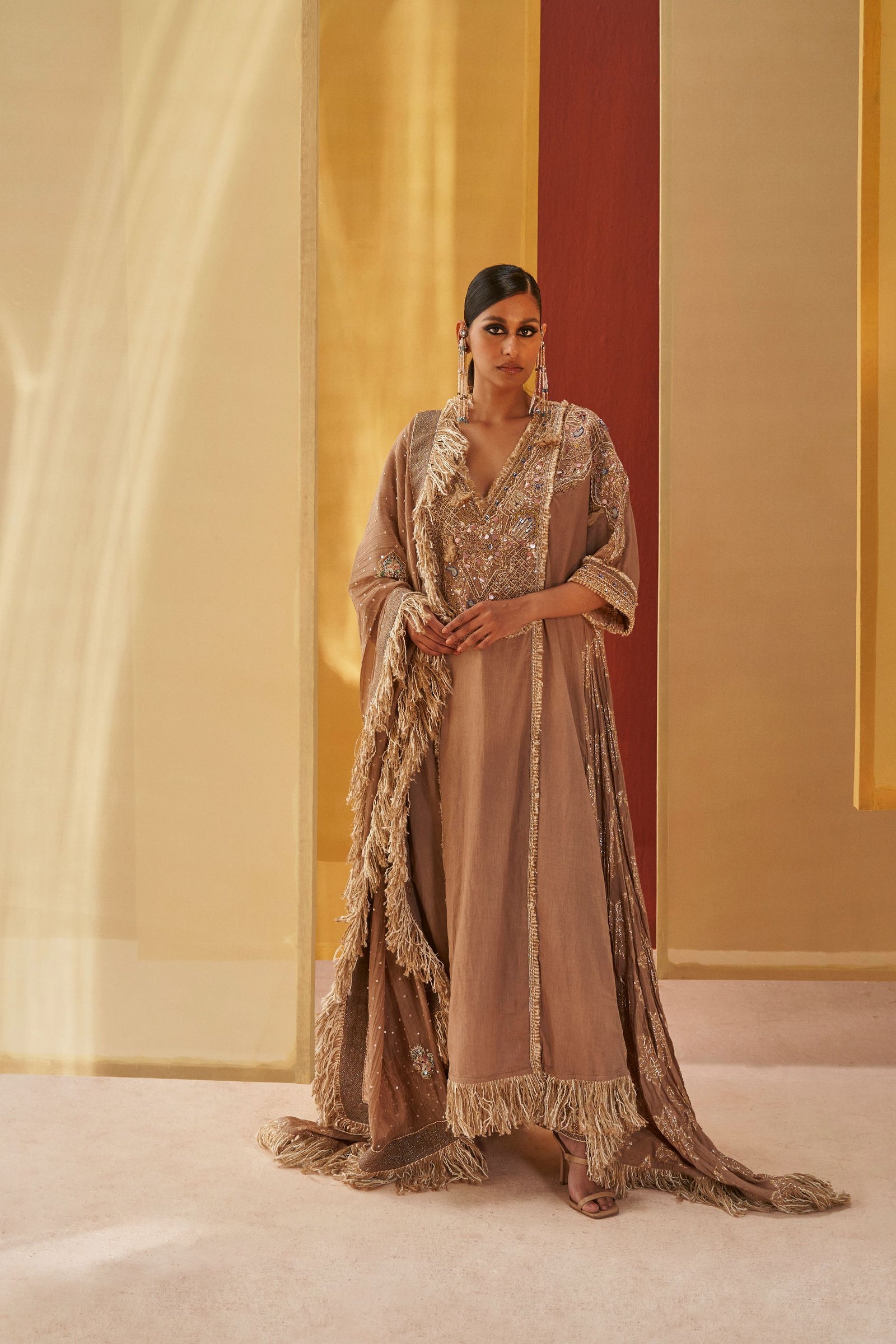 美品 ORIHICA THE 3rd SUITS ベージュ S ダブルブレスト 美品 ORIHICA THE 3rd SUITS ベージュ S ダブルブレスト 【公式通販】